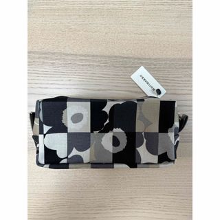 マリメッコ(marimekko)の《未使用》marimekko ポーチ 横長(ポーチ)