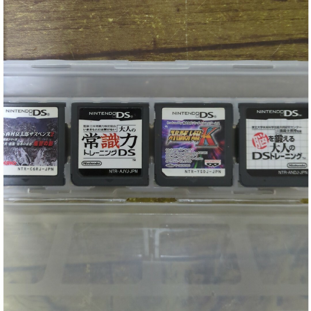 ニンテンドーDS(ニンテンドーDS)のDS 本体　カセットまとめ売り エンタメ/ホビーのゲームソフト/ゲーム機本体(家庭用ゲーム機本体)の商品写真