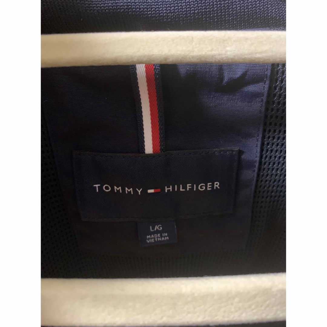 TOMMY HILFIGER(トミーヒルフィガー)のＴＯＭＭＹ ＨＩＬＦＩＧＥＲ メンズ ナイロンジャケット アウター ネイビー メンズのジャケット/アウター(ナイロンジャケット)の商品写真