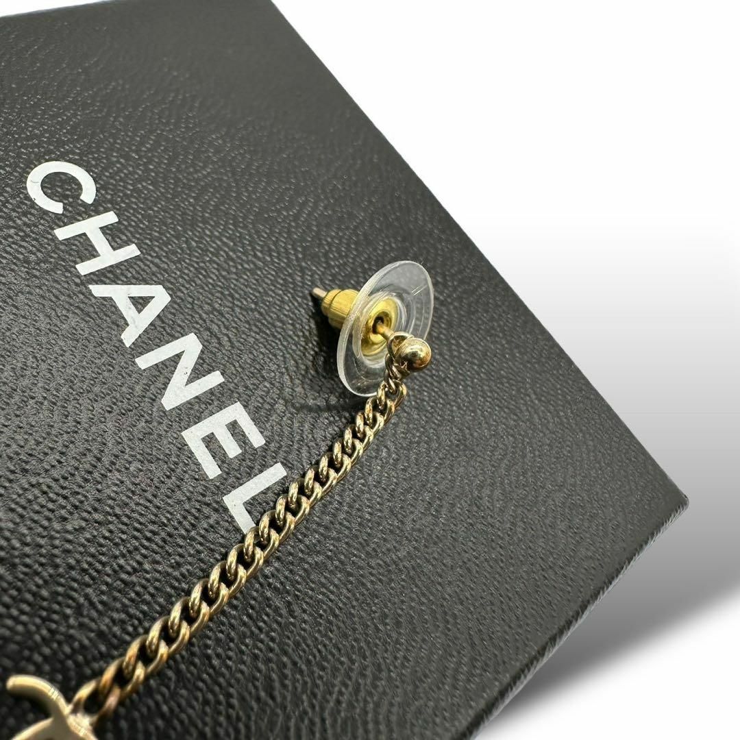 CHANEL(シャネル)の正規品 CHANEL 2713 シャネル ココマーク ピアス 片耳用 ゴールド その他のその他(その他)の商品写真