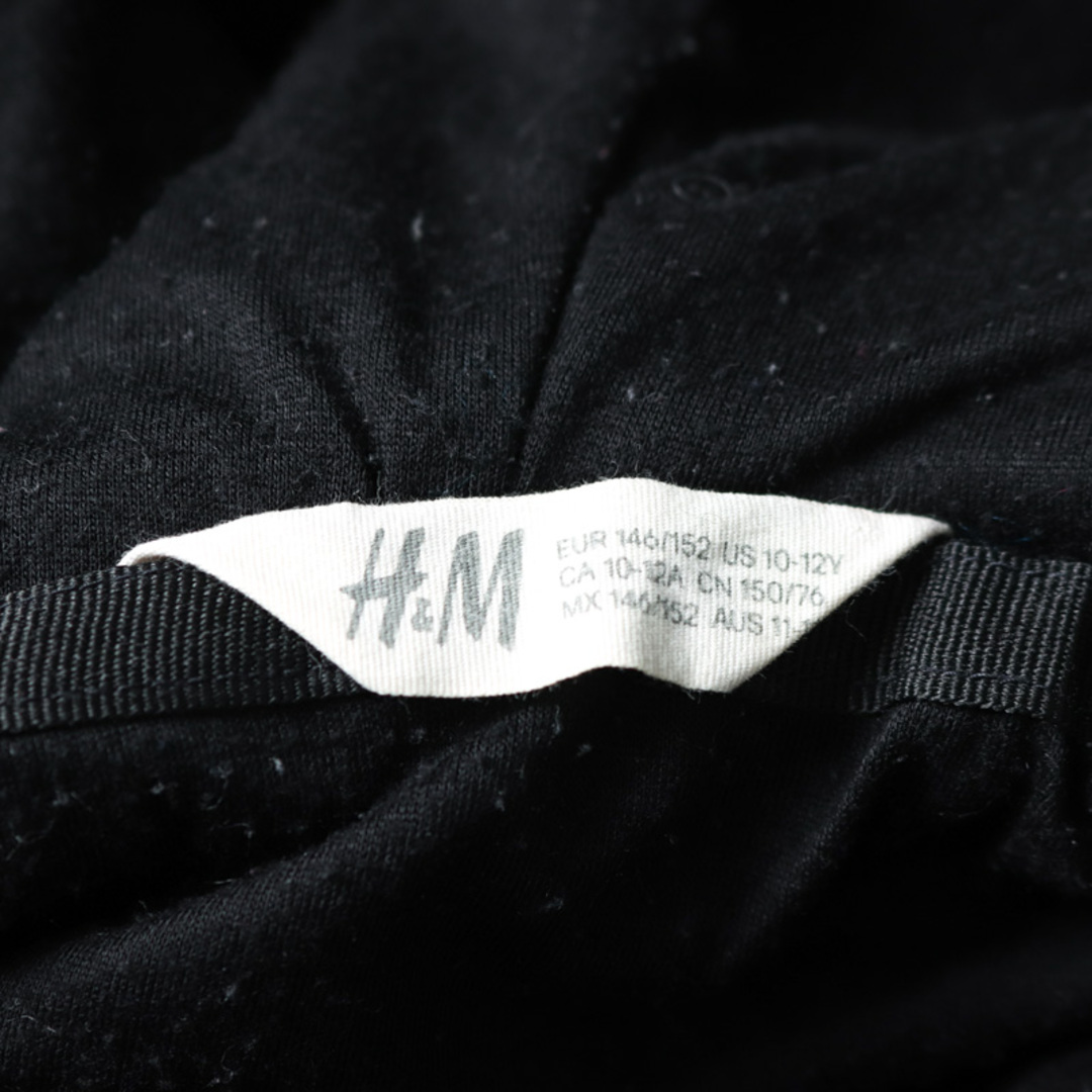 H&M(エイチアンドエム)のエイチアンドエム ボアパーカー ジャンパー アウター キッズ 女の子用 10-12Aサイズ ブラック H&M キッズ/ベビー/マタニティのキッズ服女の子用(90cm~)(Tシャツ/カットソー)の商品写真