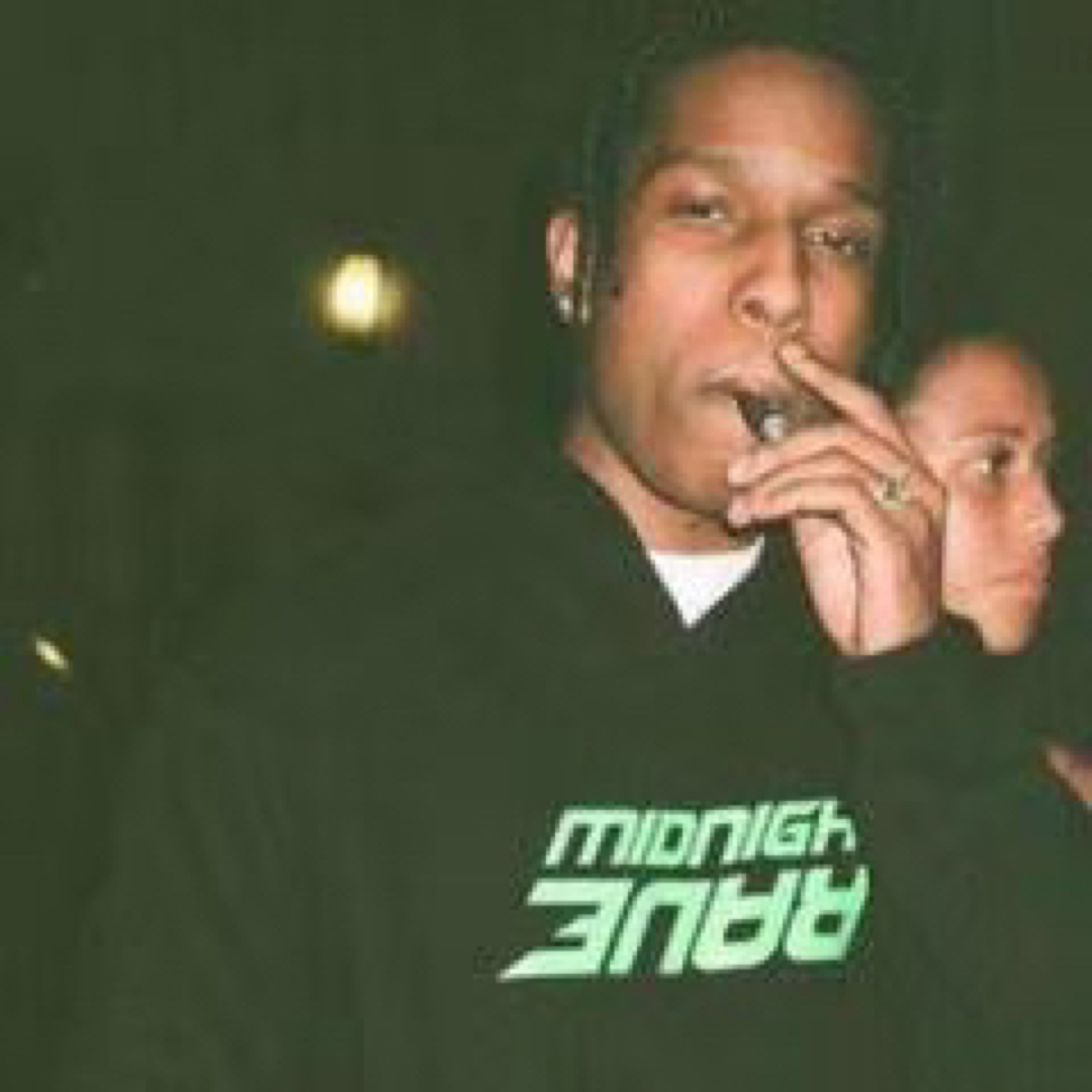 AWGE MIDNIGHT STUDIOS ASAP ROCKY パーカー2肩幅