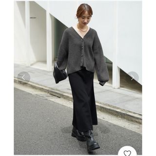 ドゥーズィエムクラス(DEUXIEME CLASSE)の【美品】ドゥーズィエムクラス★Cropped Vネック カーディガン　グレー(ニット/セーター)