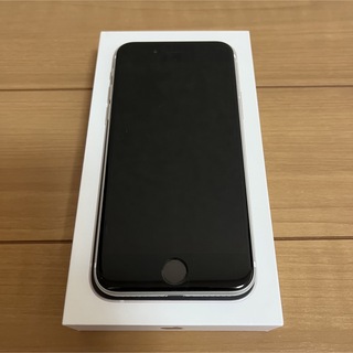 アップル(Apple)のiPhoneSE 第二世代 ホワイト 128GB SIMフリー(スマートフォン本体)