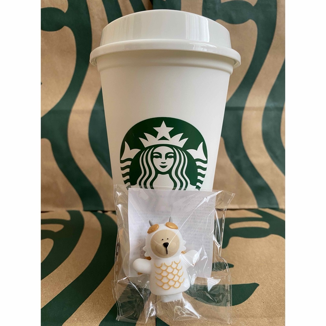 Starbucks Coffee(スターバックスコーヒー)のスターバックス　リユーザブルカップ専用ドリンクホールキャップベアリスタドラゴン インテリア/住まい/日用品のキッチン/食器(タンブラー)の商品写真