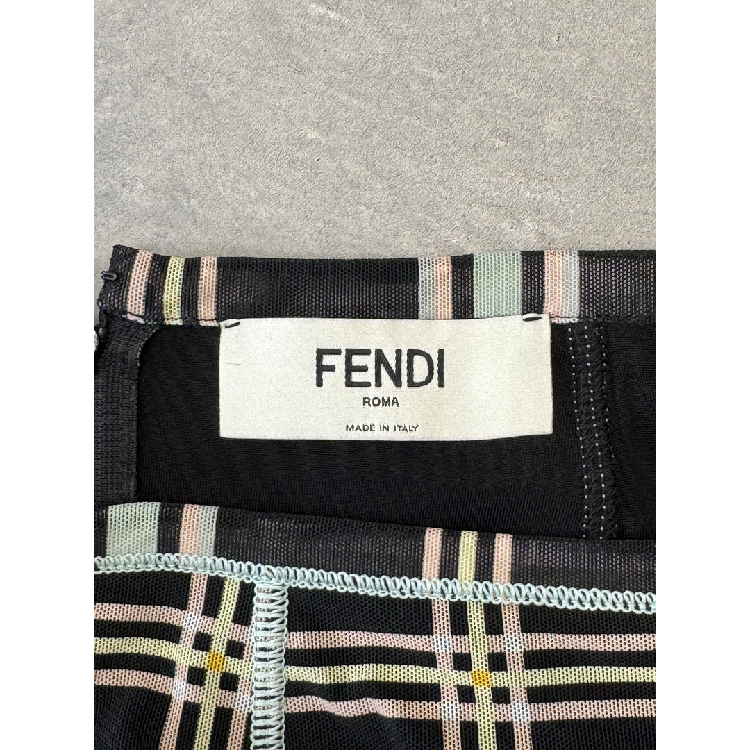 FENDI(フェンディ)のフェンディ チェック タイトスカート 38 ブラックベース FENDI レディースのスカート(ひざ丈スカート)の商品写真