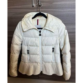 モンクレール(MONCLER)のモンクレール  MONCLER NESEAダウン 白(ダウンジャケット)