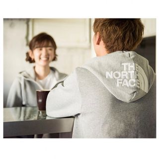 ザノースフェイス(THE NORTH FACE)の【3連休限定価格】THE NORTH FACE パーカー グレー(パーカー)