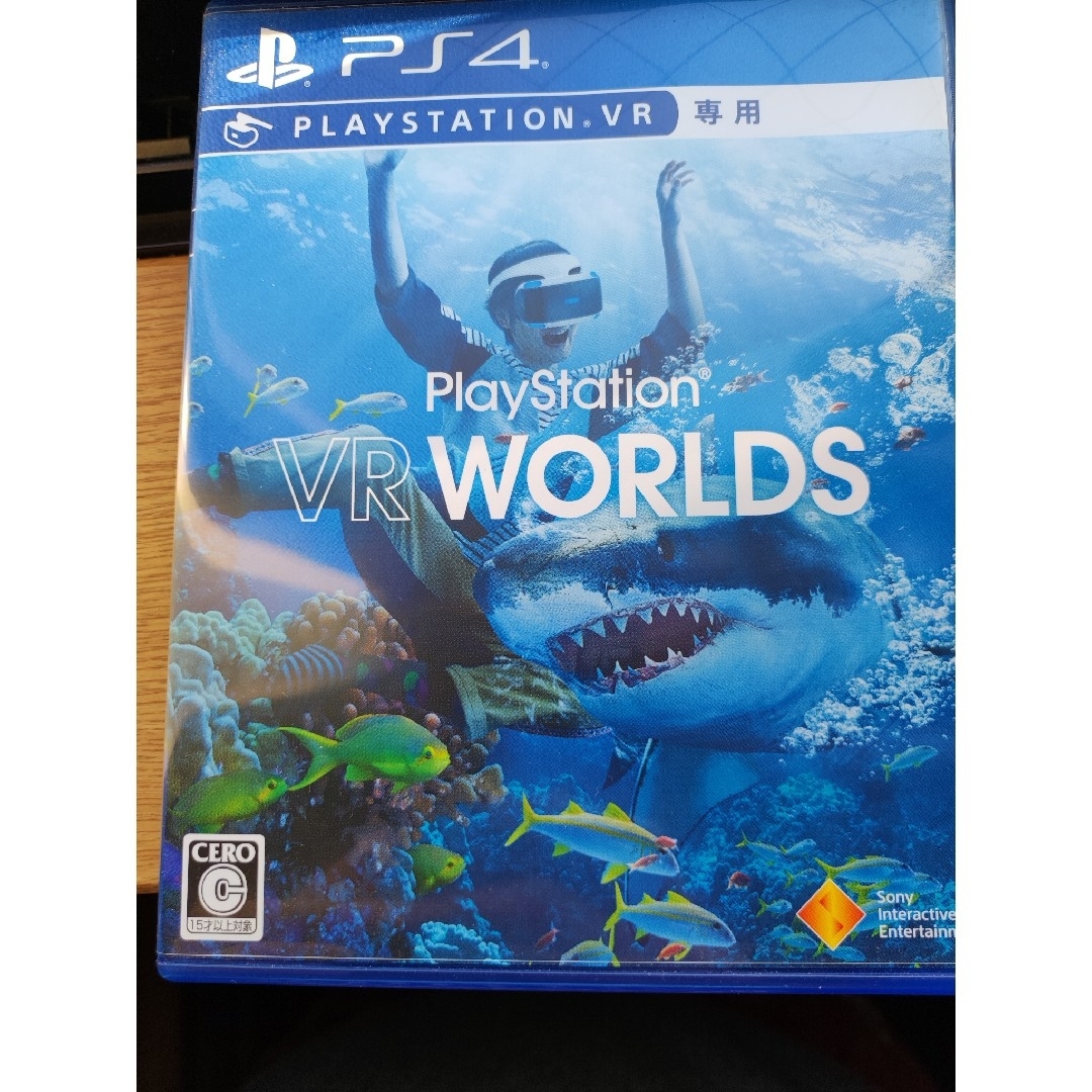 PlayStation VR(プレイステーションヴィーアール)のPlayStation VR WORLDS エンタメ/ホビーのゲームソフト/ゲーム機本体(家庭用ゲームソフト)の商品写真