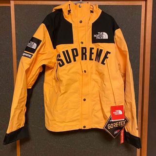 Supreme(マウンテンパーカー ・ イエロー/黄色系)のフリマ Supreme(マウンテンパーカー ・ イエロー/黄色系)のフリマ