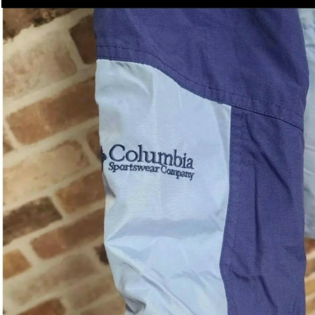 Columbia(コロンビア)の古着【Cloumbia】　ナイロンジャケット　レディース　メンズ　ビッグサイズ レディースのジャケット/アウター(ナイロンジャケット)の商品写真