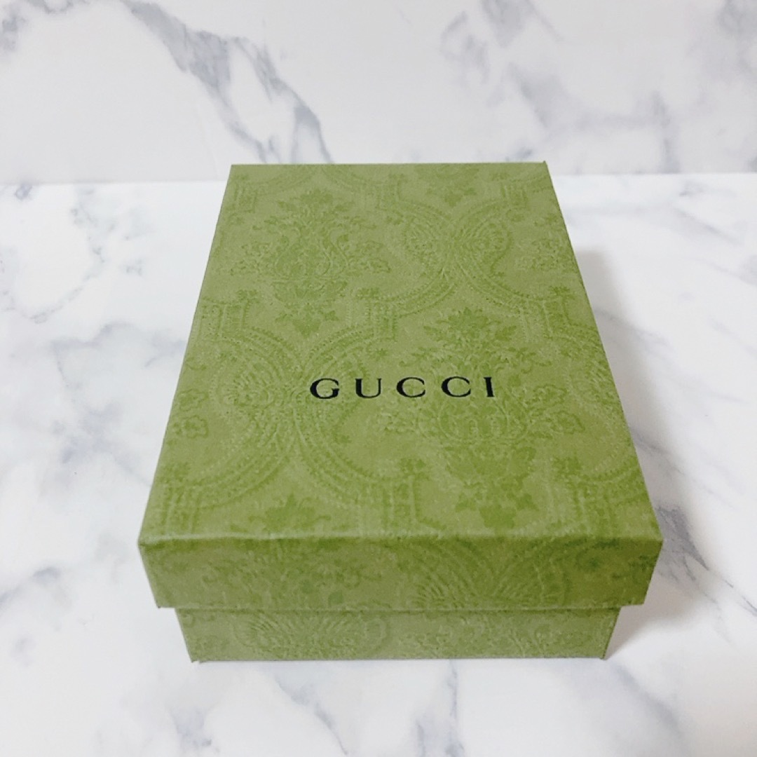 Gucci(グッチ)の【GUCCI／グッチ】ラッピングBOX・メッセージカード・布袋〈モスグリーン〉 ハンドメイドの文具/ステーショナリー(カード/レター/ラッピング)の商品写真