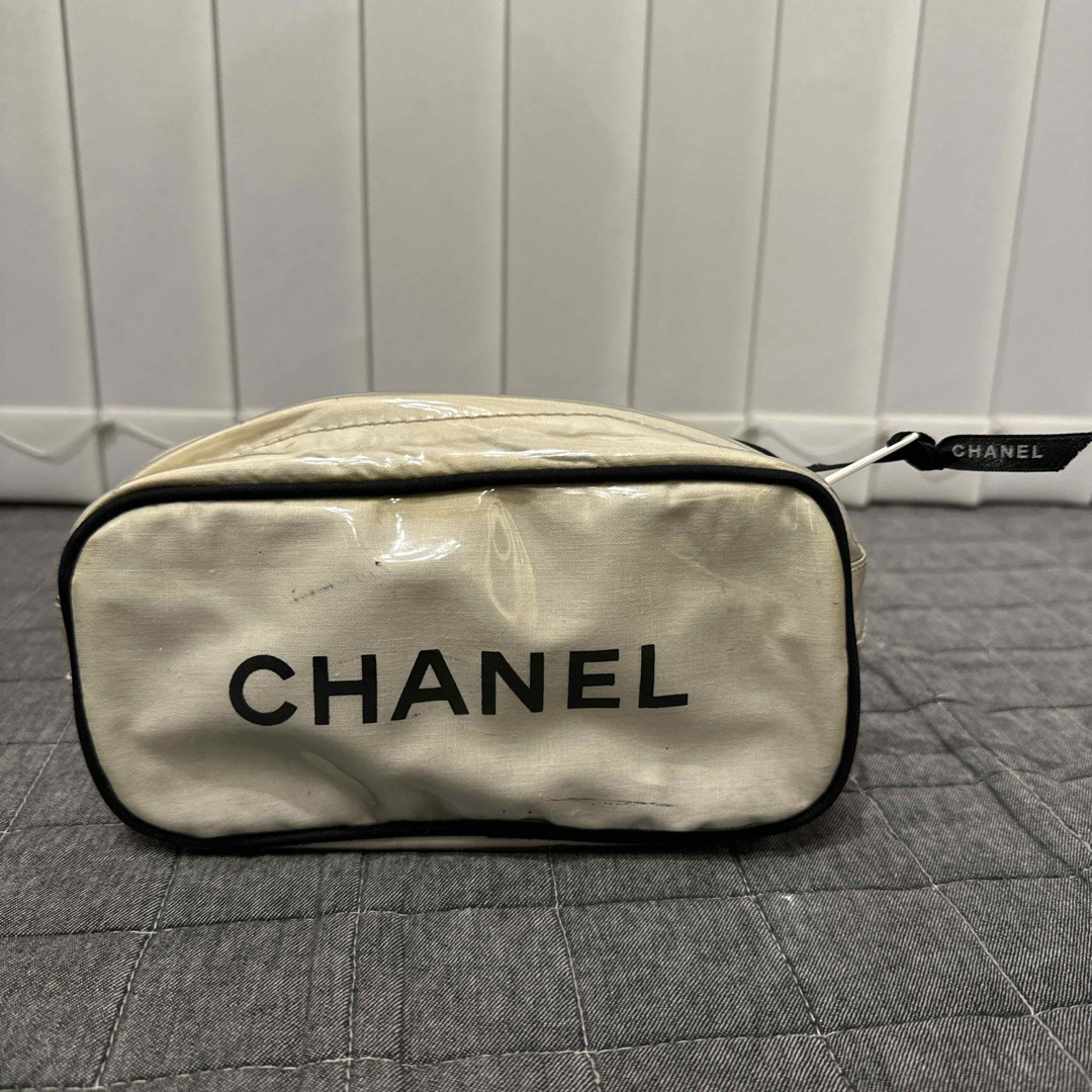 CHANEL(シャネル)の未使用 CHANEL シャネル A4ファイル ポーチ セット インテリア/住まい/日用品の文房具(その他)の商品写真