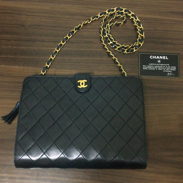 2022年新作入荷 CHANEL - CHANELヴィンテージバック☆正規品 ショルダーバッグ 2022年新作入荷 CHANEL - CHANELヴィンテージバック☆正規品 ショルダーバッグ