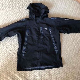 アークテリクス(ARC'TERYX)のアークテリクス　ジャケット　(マウンテンパーカー)