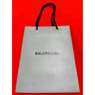 バレンシアガ(Balenciaga)の新品最後　BALENCIAGA バレンシアガ　紙袋　灰色　グレー　　26×20(ショップ袋)