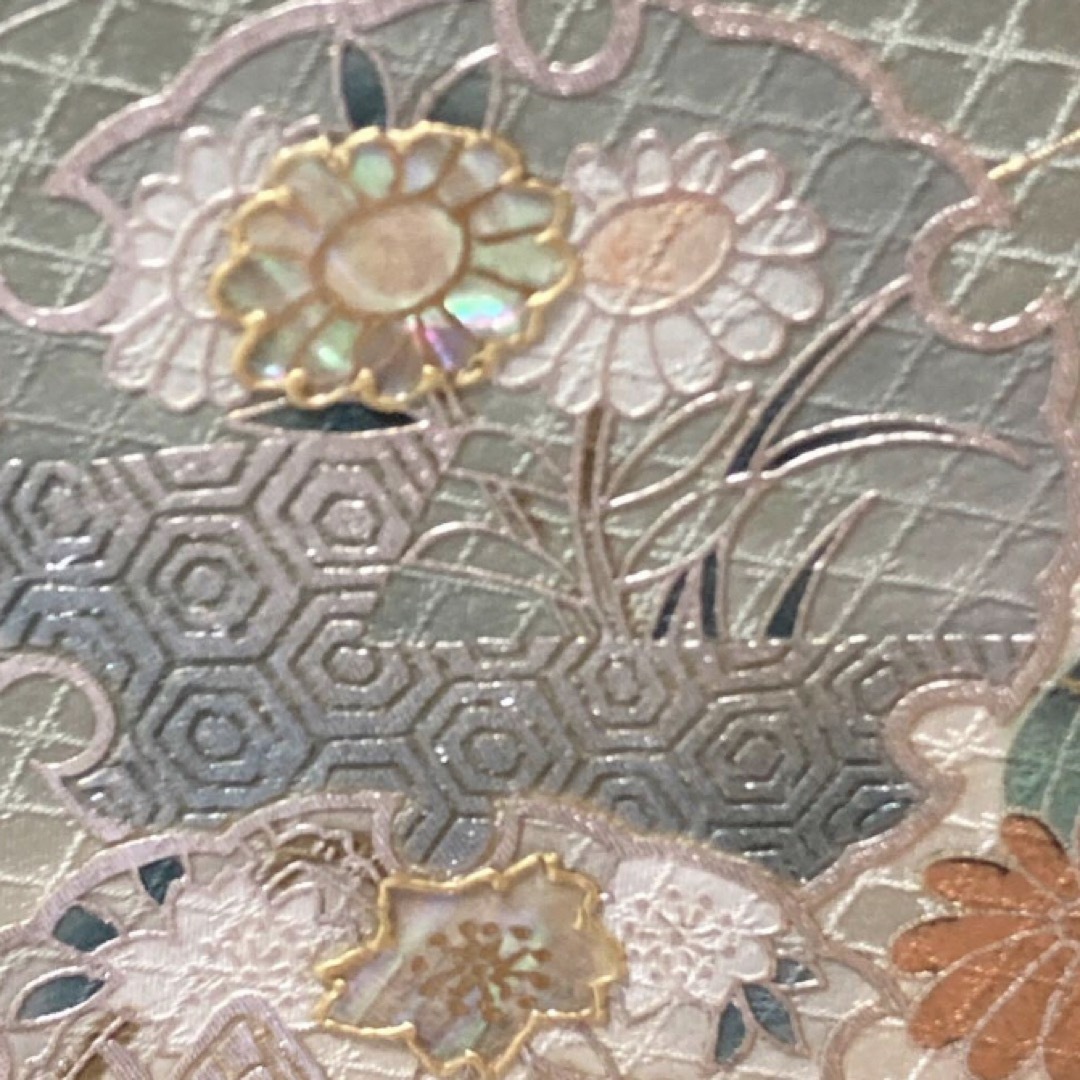 8689］訪問着 美品 雪輪草花文様 金銀彩 螺鈿 正絹 着物 袷