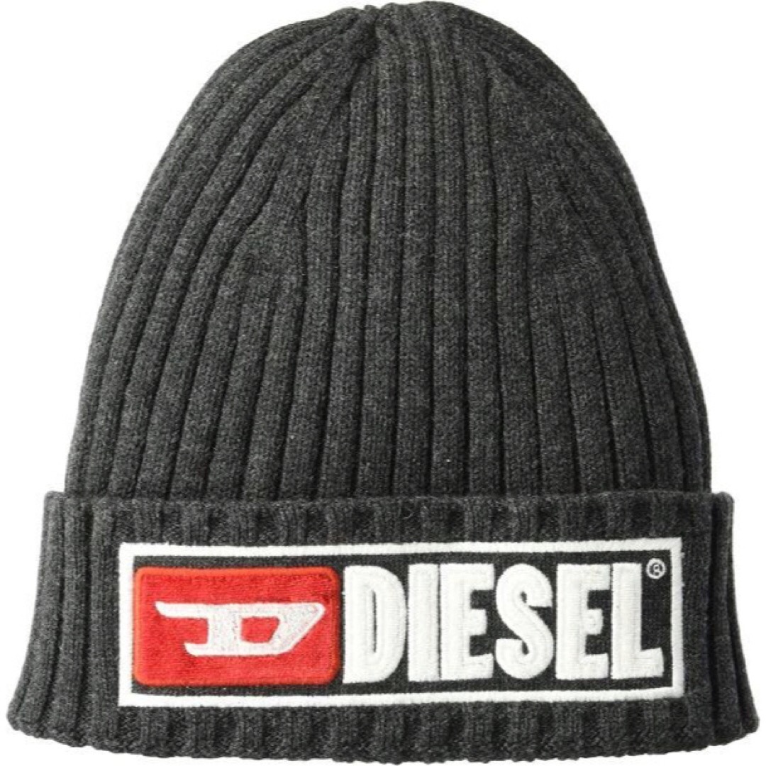 DIESEL(ディーゼル)のDIESEL ニット帽　ニットキャップ ウール コットン白ロゴ　チャコールグレー メンズの帽子(ニット帽/ビーニー)の商品写真
