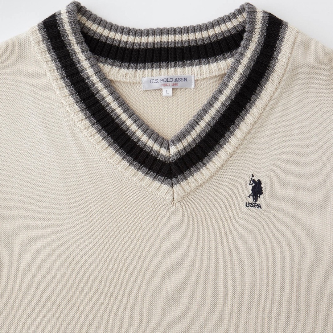 U.S. POLO ASSN.(ユーエスポロアッスン)のU.S. POLO ASSN.  ワンポイント刺繍 ルーズチルデンニットベスト メンズのトップス(ニット/セーター)の商品写真