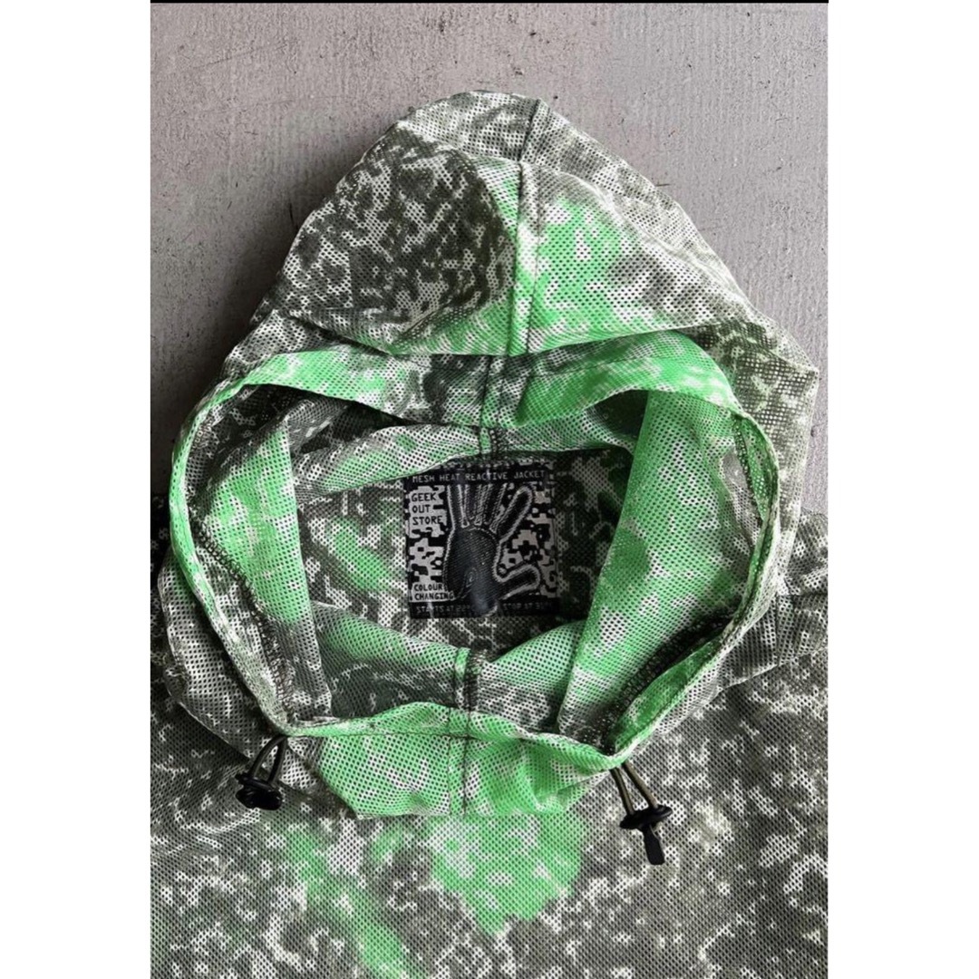 GEEK OUT STORE/MESH HEAT REACTIVE HOODIEの通販 by の|ラクマ GEEK OUT STORE/MESH HEAT REACTIVE HOODIEの通販 by の|ラクマ