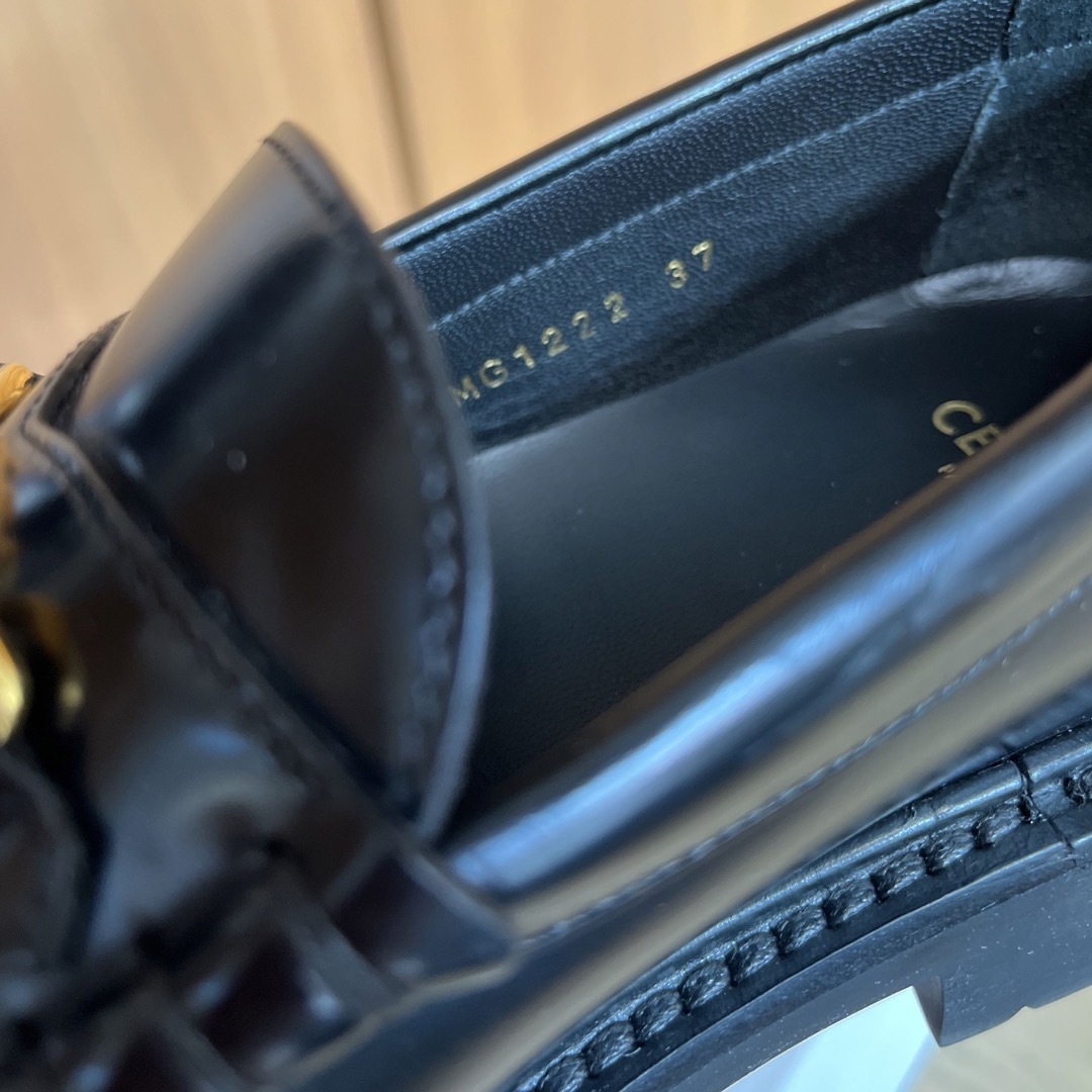 CELINE - トリオンフチェーン付き CELINE マーガレット CELINE - トリオンフチェーン付き CELINE マーガレット
