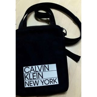 カルバンクライン(Calvin Klein)の【年始セール！】カルバンクライン　ショルダーバッグ　Calvin Klein(ショルダーバッグ)