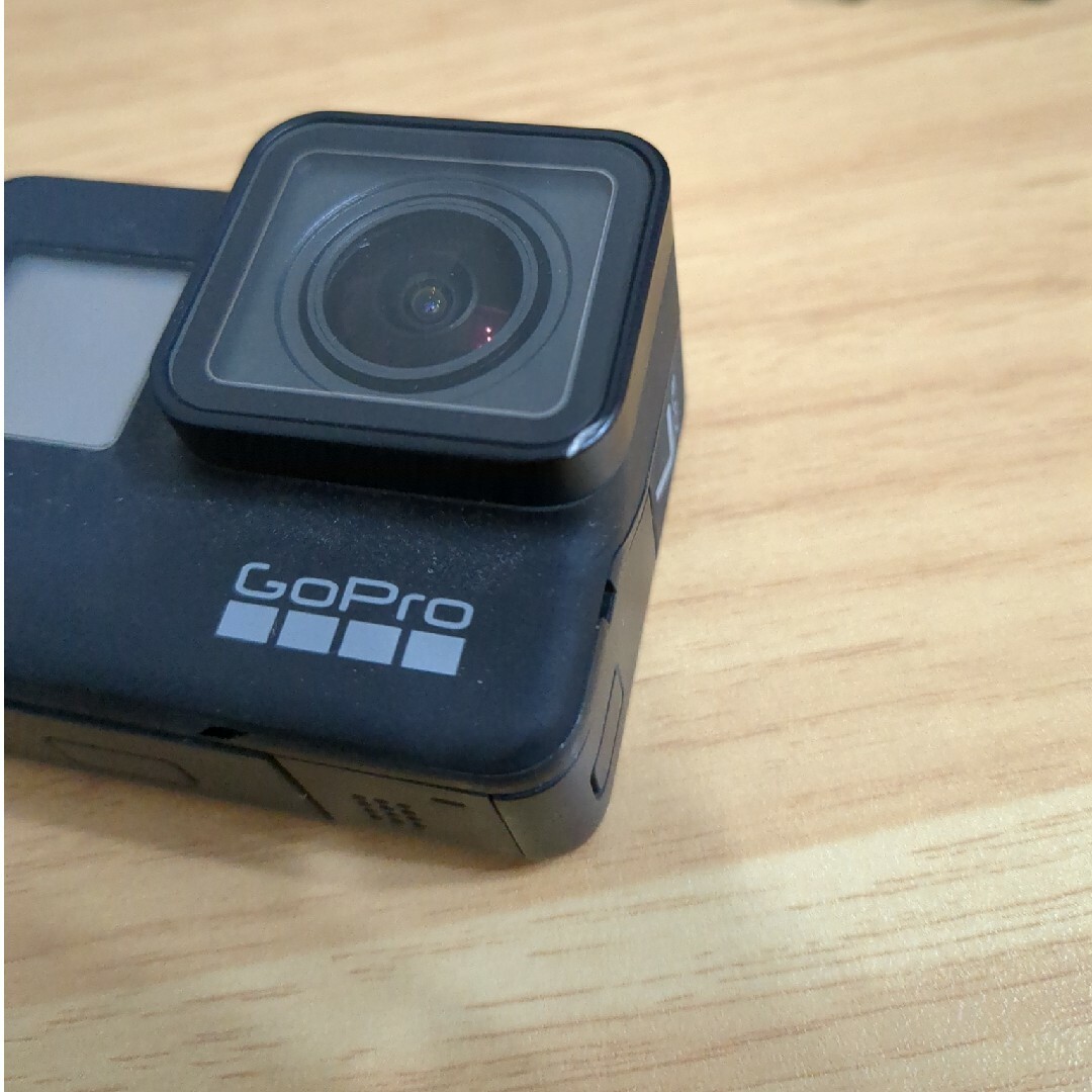 GoPro(ゴープロ)のGoPro BLACK 7 スマホ/家電/カメラのカメラ(ビデオカメラ)の商品写真