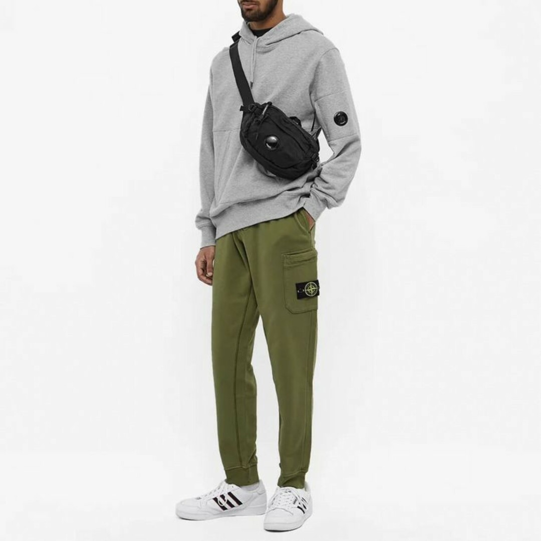 【新品未使用】STONE ISLAND (ストーンアイランド) スウェットパンツ