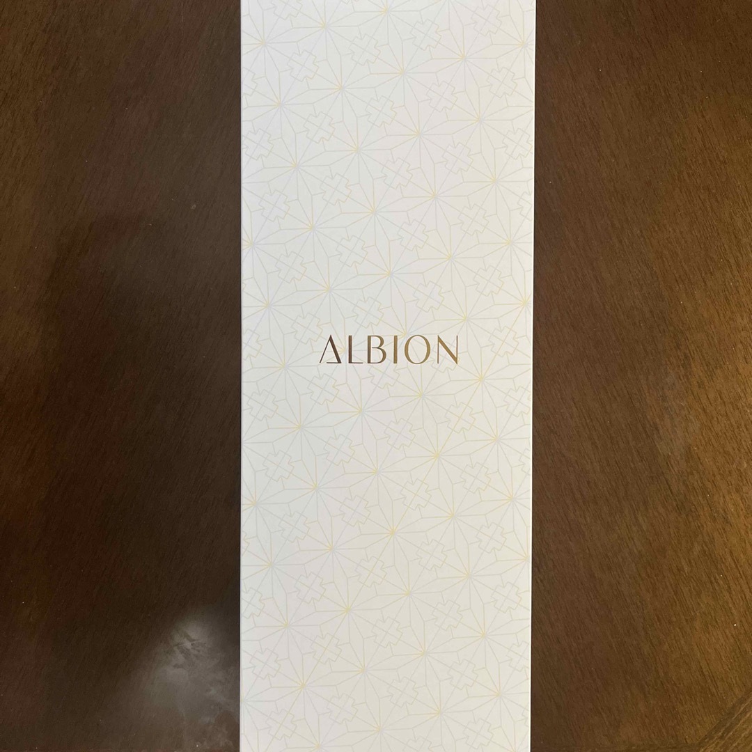 ALBION(アルビオン)の《新品》アルビオン　ボディウォッシュ&ブラシセット コスメ/美容のボディケア(ボディソープ/石鹸)の商品写真