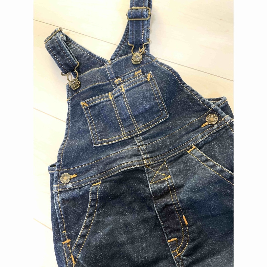 GAP(ギャップ)の新品　GAPオーバーオール　90cm キッズ/ベビー/マタニティのキッズ服男の子用(90cm~)(その他)の商品写真