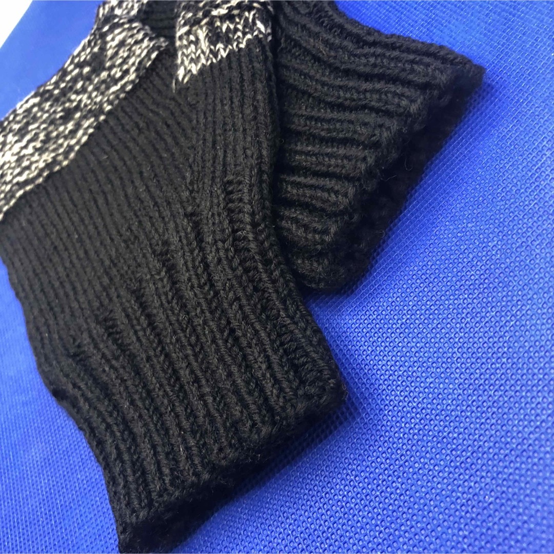 上品な手編みのニット手袋　ウールハンドウォーマー　L ブラック メンズのファッション小物(手袋)の商品写真