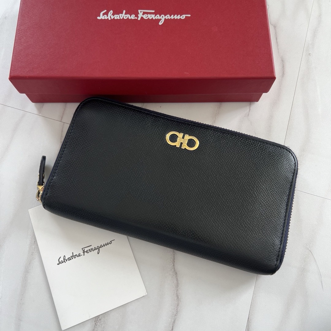 美品 Ferragamo 長財布財布形長財布