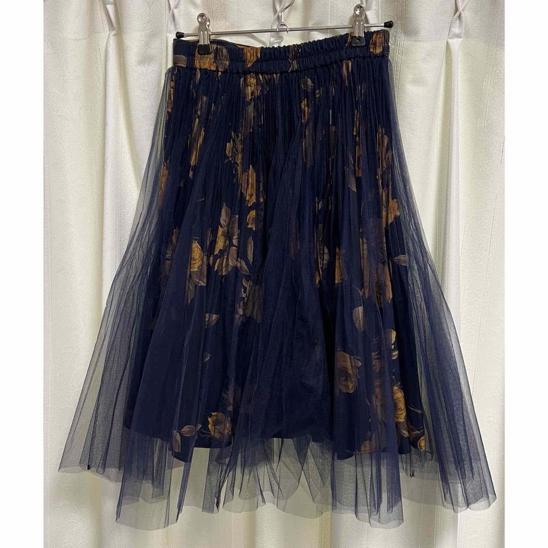SNIDEL(スナイデル)のsnidel スナイデル　プリーツチュールスカート レディースのスカート(ひざ丈スカート)の商品写真