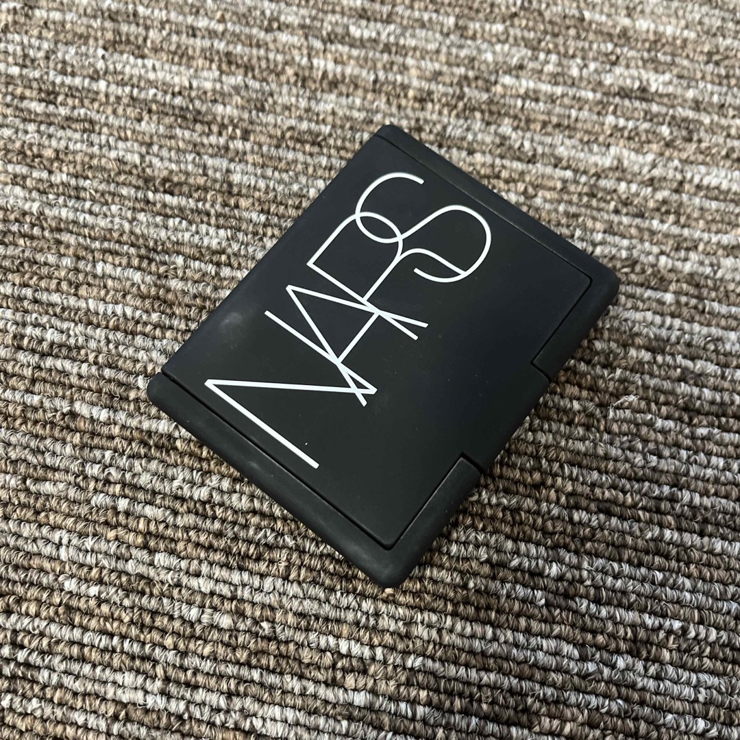 NARS(ナーズ)のブラッシュ　4011  ZEN コスメ/美容のベースメイク/化粧品(チーク)の商品写真