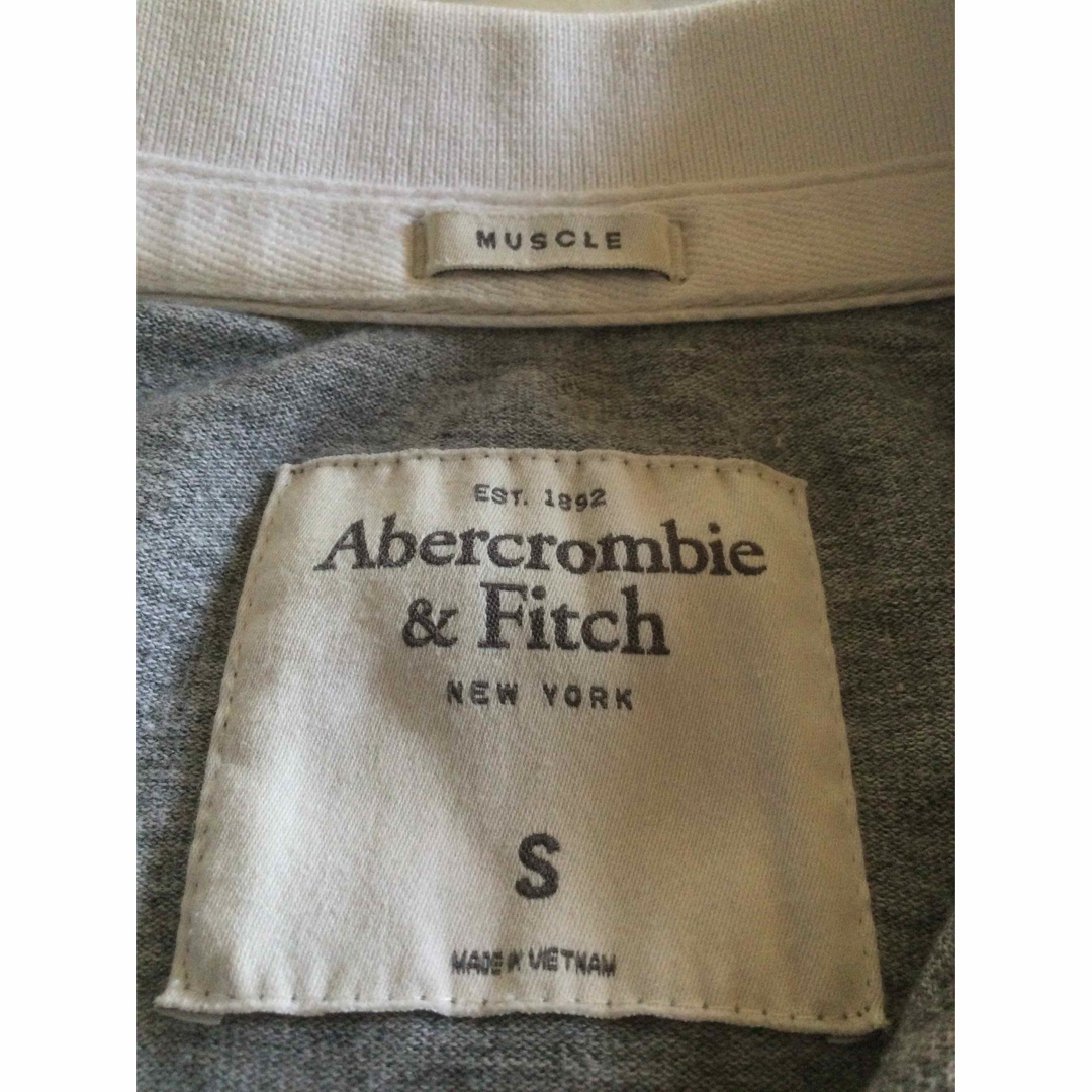 Abercrombie&Fitch(アバクロンビーアンドフィッチ)のAbercrombie&Fitch ★アバクロ 半袖ポロシャツ （S） メンズのトップス(ポロシャツ)の商品写真