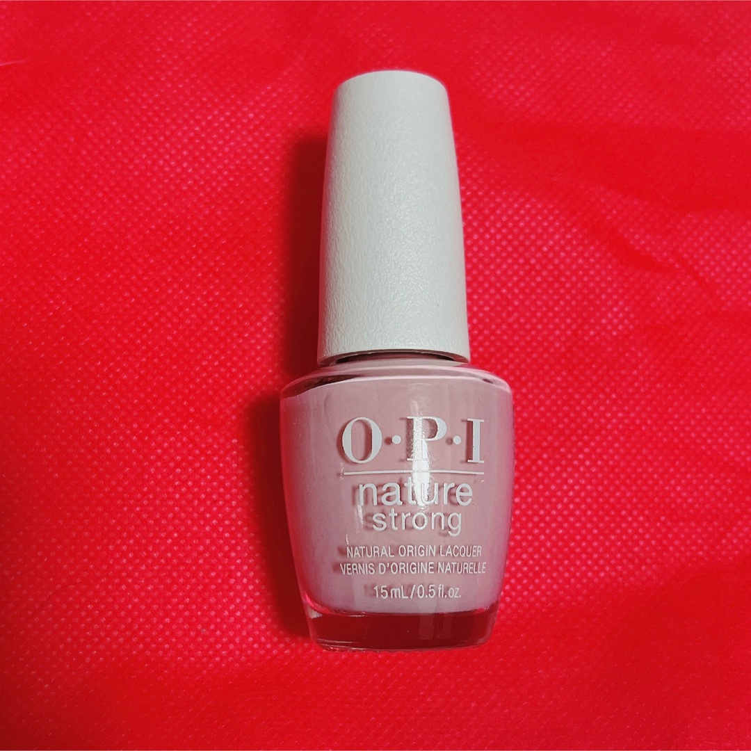 OPI(オーピーアイ)のOPI ネイチャーストロングネイルラッカー　NAT032 コスメ/美容のネイル(マニキュア)の商品写真