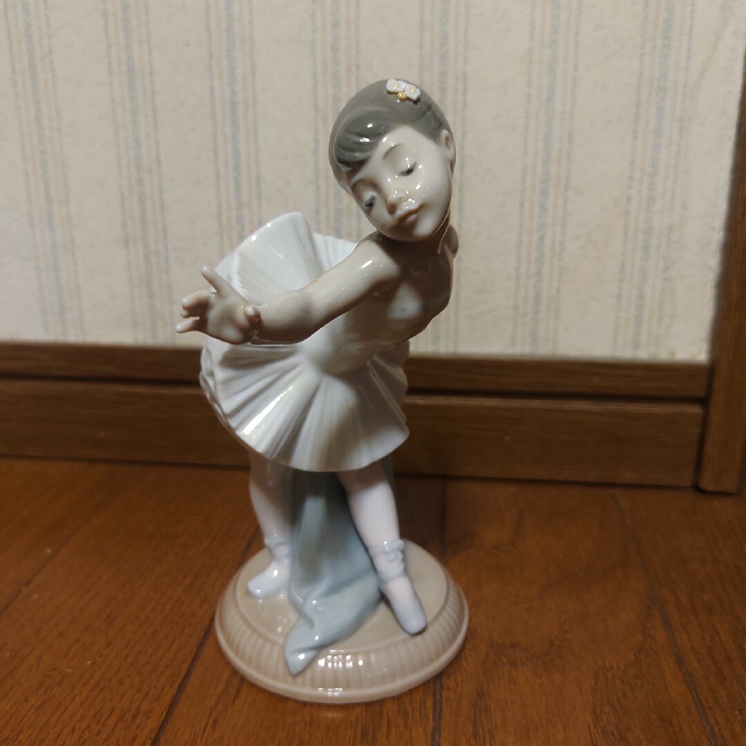 NAO 1150 陶器 人形 フィギュリン スペイン リヤドロ 置物 NAO 1150 陶器 人形 フィギュリン スペイン リヤドロ 置物