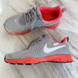 ナイキ(NIKE)のNIKE ナイキ スニーカー グレー 24.5cm(スニーカー)