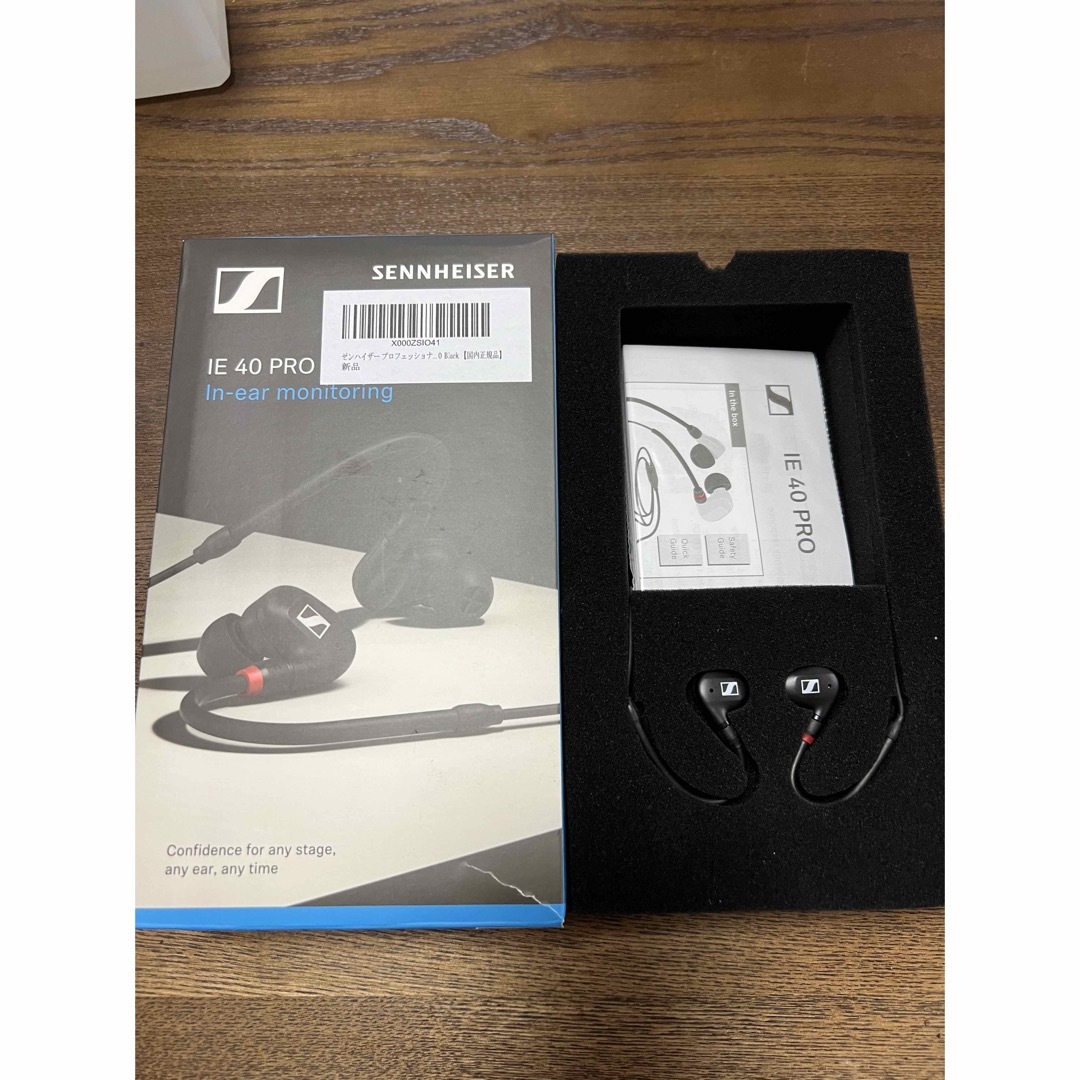 SENNHEISER(ゼンハイザー)のゼンハイザー プロフェッショナルモニタリングイヤホン IE 40 スマホ/家電/カメラのオーディオ機器(ヘッドフォン/イヤフォン)の商品写真