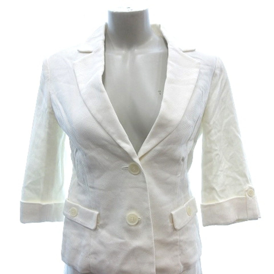 NATURAL BEAUTY BASIC(ナチュラルビューティーベーシック)のナチュラルビューティーベーシック スーツ テーラードジャケット 台形スカート 白 レディースのフォーマル/ドレス(スーツ)の商品写真