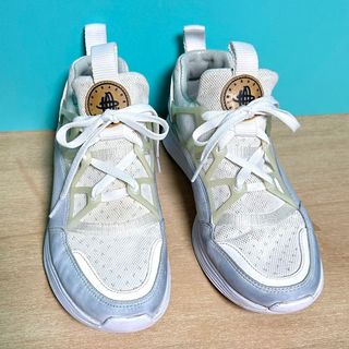 ナイキ(NIKE)のナイキ【NIKE】ルナハラチライト(スニーカー)