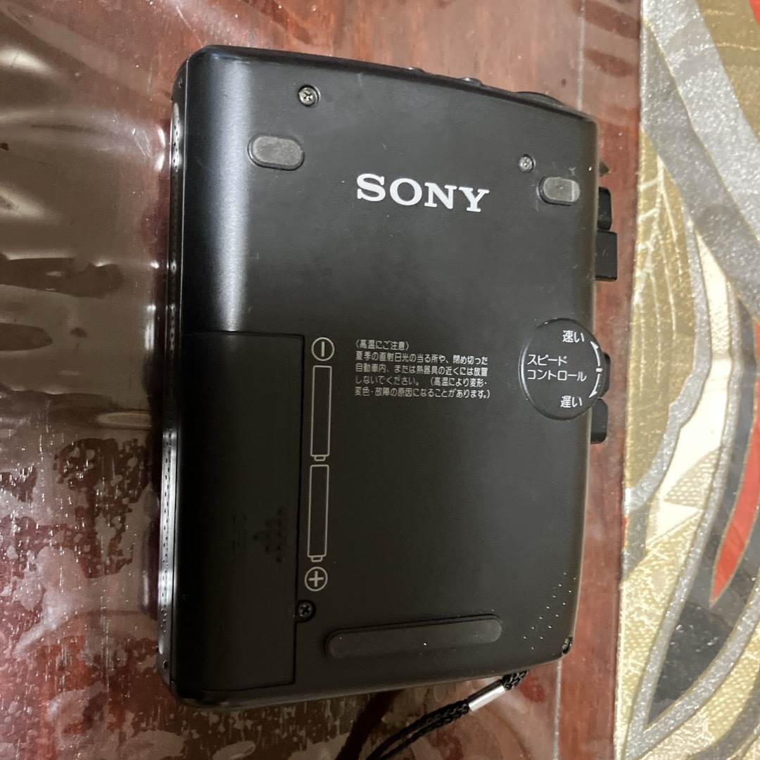 WALKMAN(ウォークマン)のSONY ウォークマン　カセットテープ スマホ/家電/カメラのオーディオ機器(ポータブルプレーヤー)の商品写真