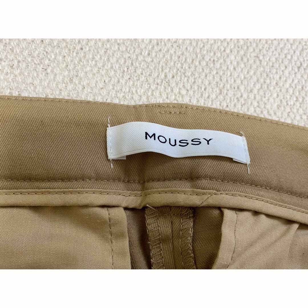 MOUSSY  ベージュパンツ レディースのパンツ(カジュアルパンツ)の商品写真