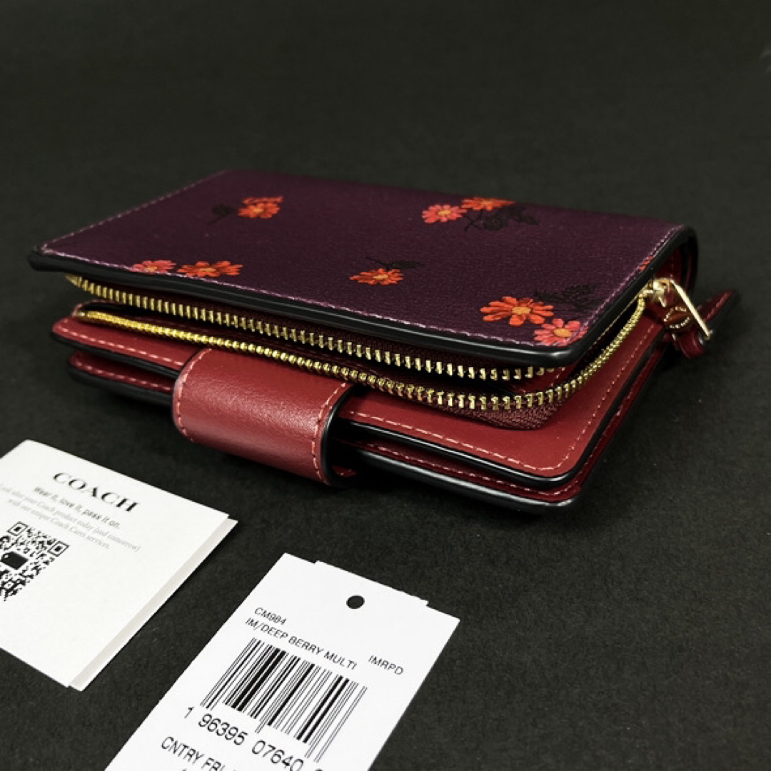 COACH(コーチ)のCOACH コーチ カントリー フローラル 二つ折り財布 CM984 花柄 新品 レディースのファッション小物(財布)の商品写真