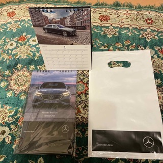 メルセデスベンツ(Mercedes-Benz)のメルセデスベンツ卓上カレンダー2024年・2冊(カレンダー/スケジュール)