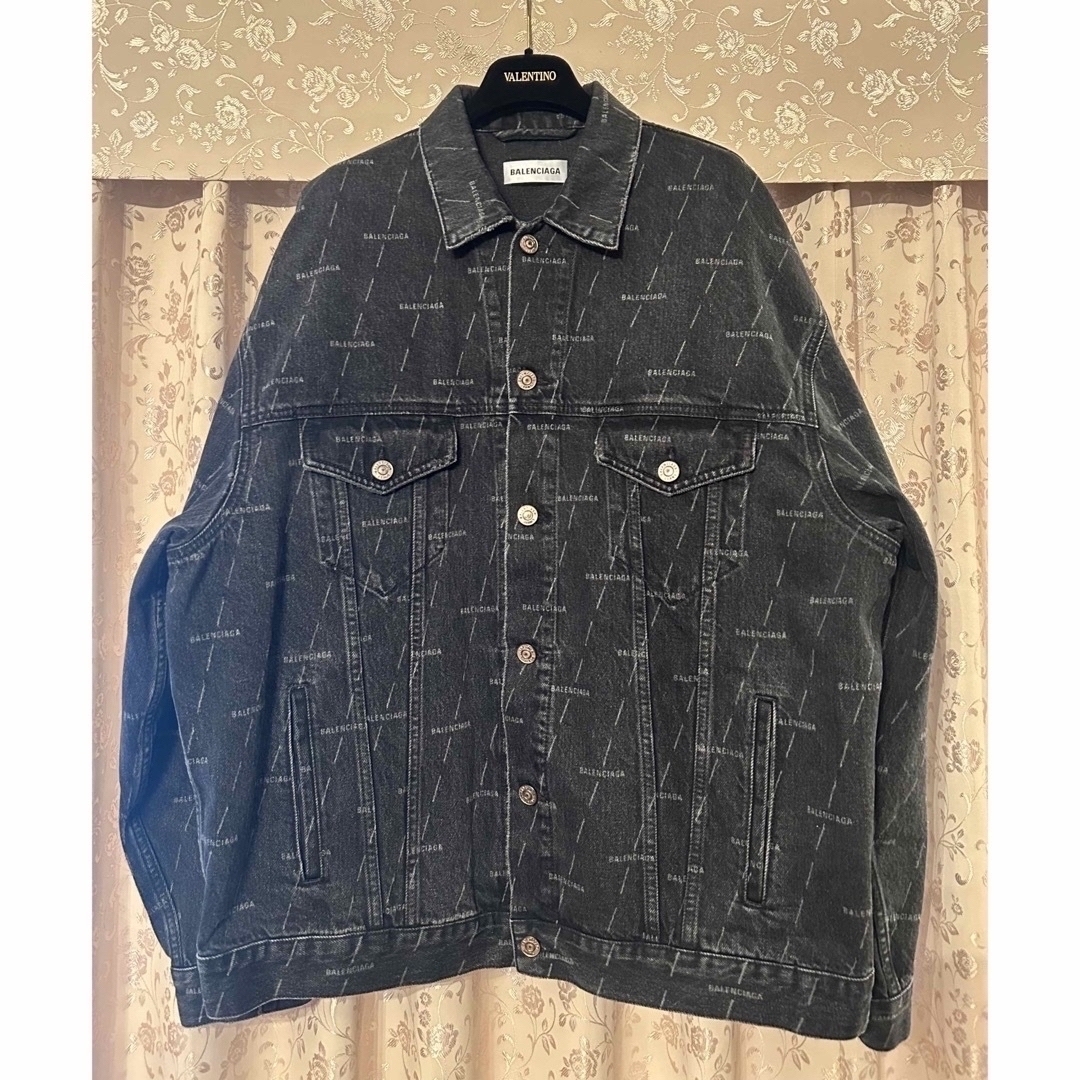 BALENCIAGA - バレンシアガ デニムジャケット アウター ブラック BALENCIAGA - バレンシアガ デニムジャケット アウター ブラック