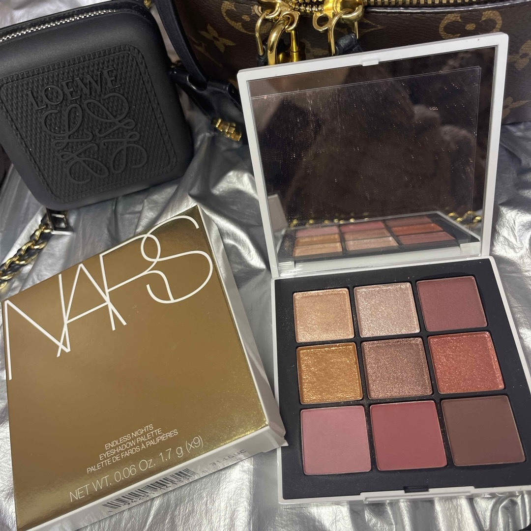 NARS(ナーズ)のNARS エンドレスナイツ　アイシャドーパレット コスメ/美容のベースメイク/化粧品(アイシャドウ)の商品写真