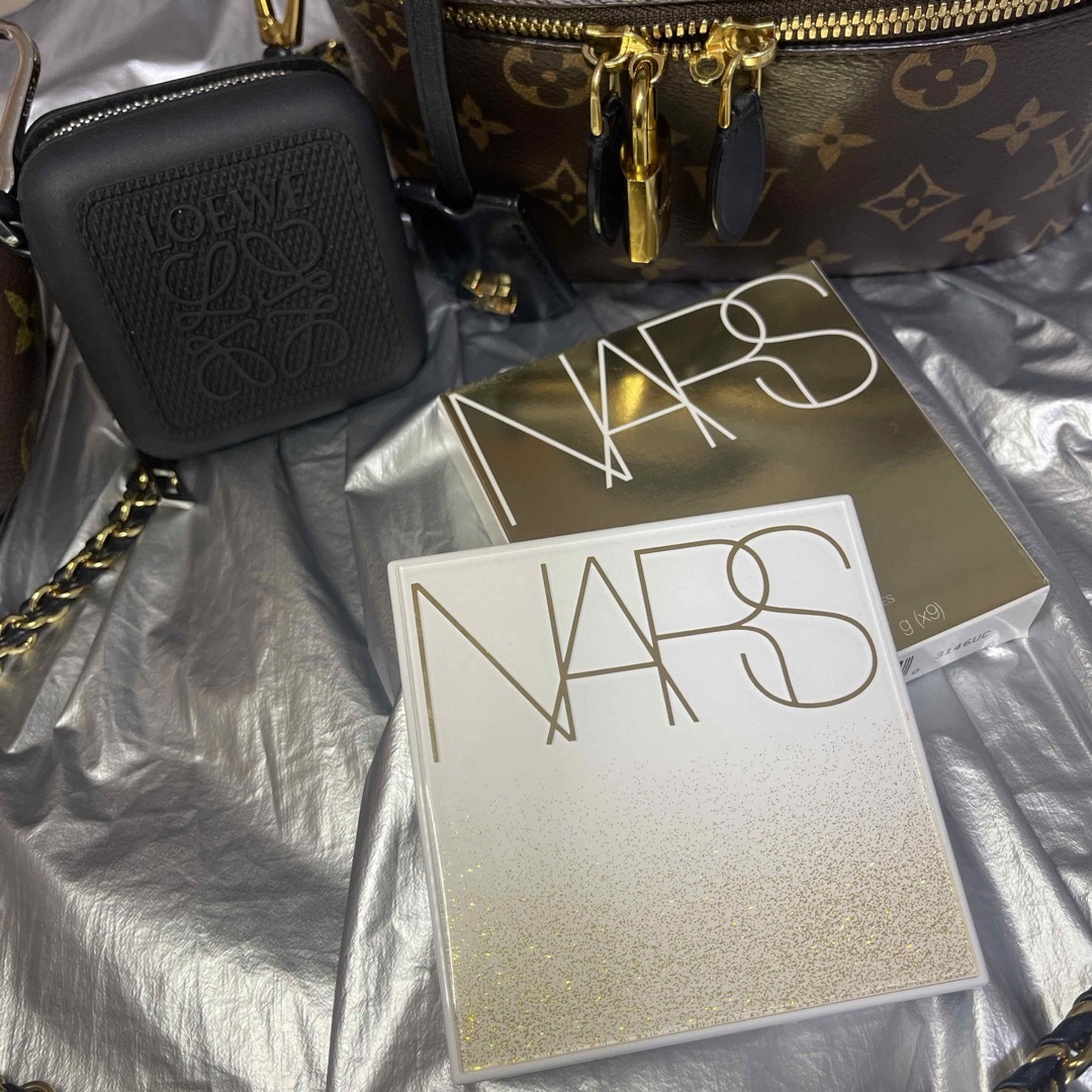 NARS(ナーズ)のNARS エンドレスナイツ　アイシャドーパレット コスメ/美容のベースメイク/化粧品(アイシャドウ)の商品写真