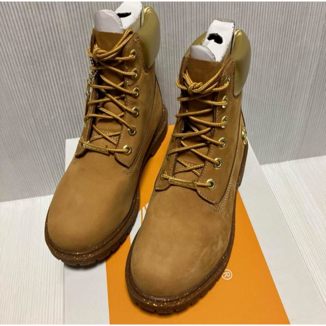 Timberland(ティンバーランド)の送料無料 新品 TIMBERLAND HERITAGE6インチ防水ブーツ25.5 レディースの靴/シューズ(ブーツ)の商品写真