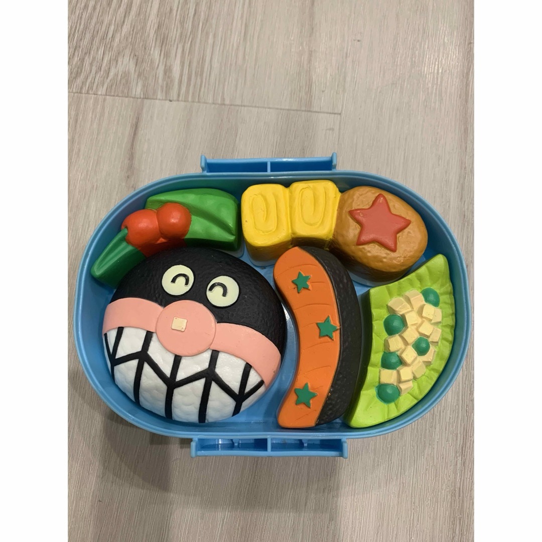 廃盤品】アンパンマン お弁当 セット おもちゃ パズル あまっ 廃盤品】アンパンマン お弁当 セット おもちゃ パズル あまっ
